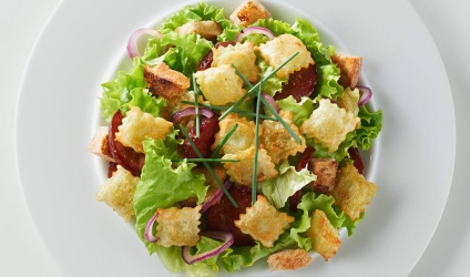 salade-aux-ravioles-3-fromages-et-chorizo