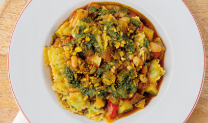 ravioles-du-dauphine-comme-un-pistou-poelee-de-legumes-eclat-de-pistaches-torrefiees
