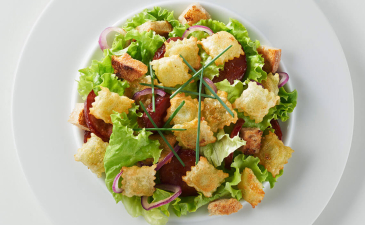 salade-aux-ravioles-3-fromages-et-chorizo