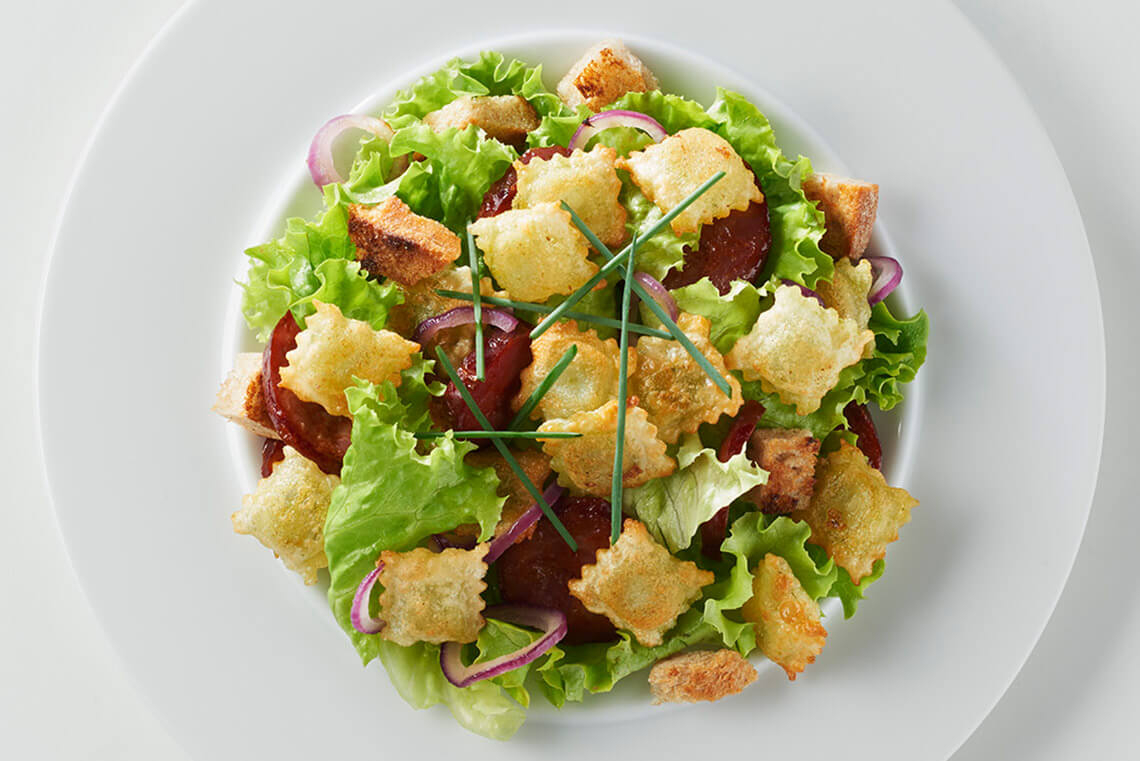 salade-aux-ravioles-3-fromages-et-chorizo